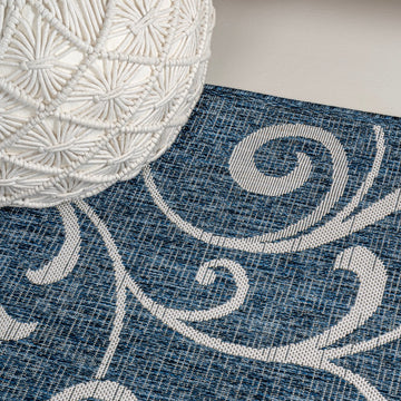 Maribel Traditional Classic All-Over Scroll Area Rug